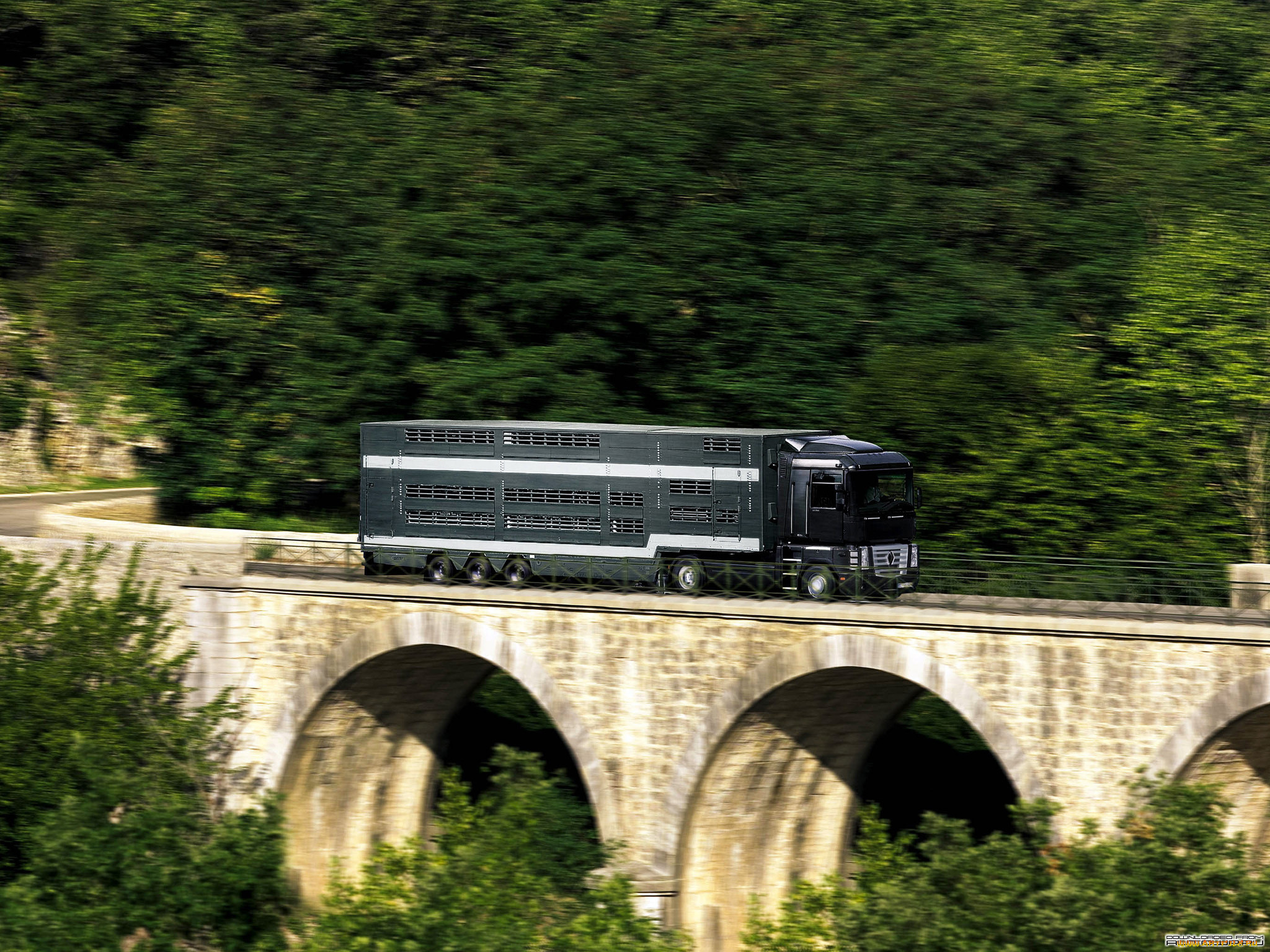 , renault, trucks